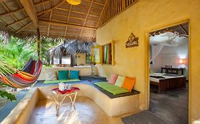 De Silva Wind Resort Kalpitiya - Kitesurfing School Sri Lanka